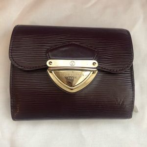 [SOLD]100% Authentic Louis Vuitton Epi wallet